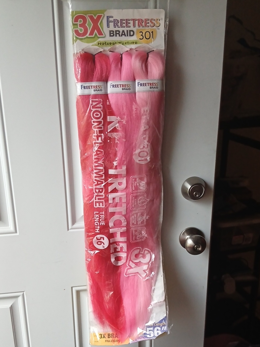 Freetress 3X Braid 301 Synthetic Braiding Hair - Pink Ombre